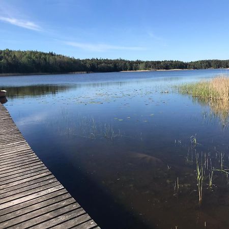 Nice Holiday House At Horse Farm With Lake And Sauna Holo (Sodertalje) Exterior foto