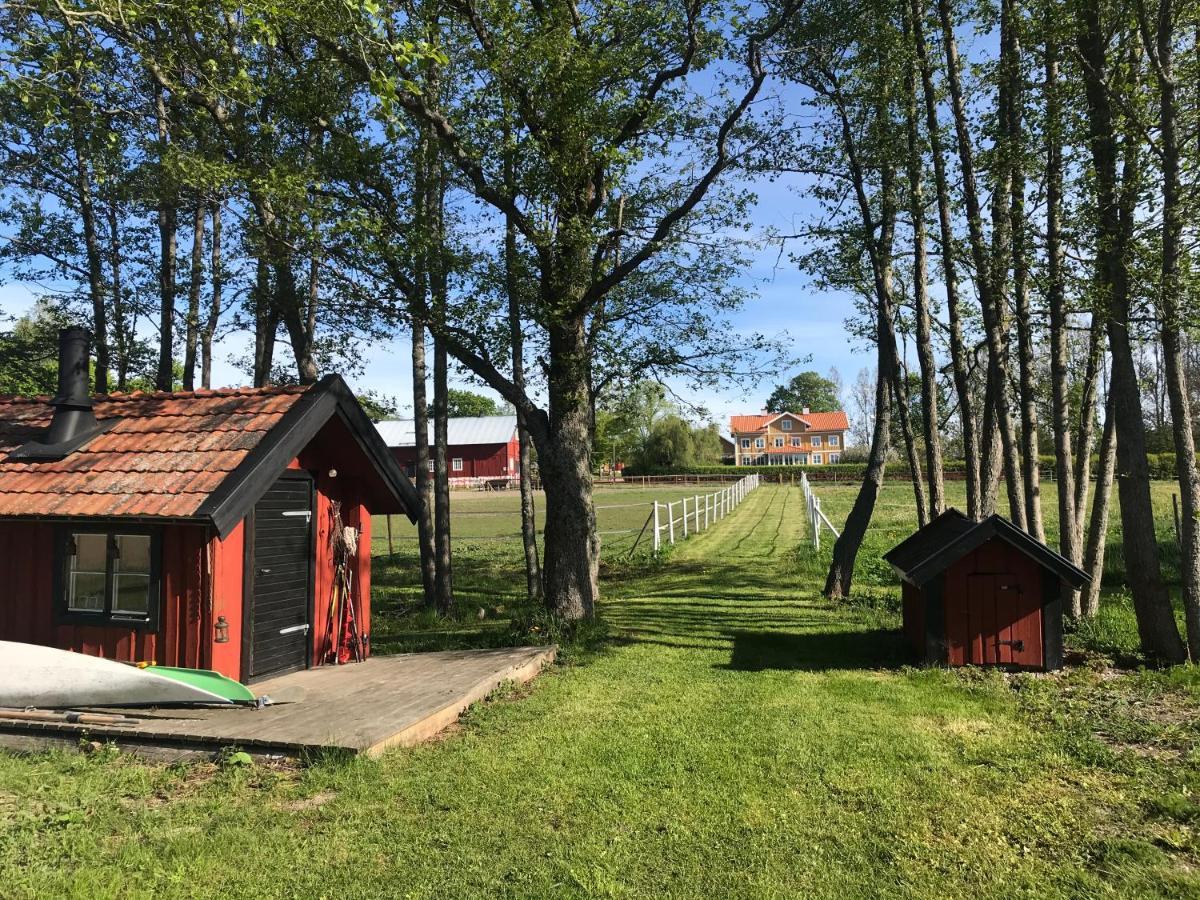 Nice Holiday House At Horse Farm With Lake And Sauna Holo (Sodertalje) Exterior foto