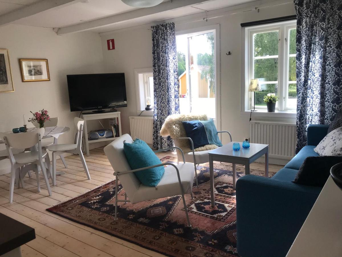 Nice Holiday House At Horse Farm With Lake And Sauna Holo (Sodertalje) Exterior foto